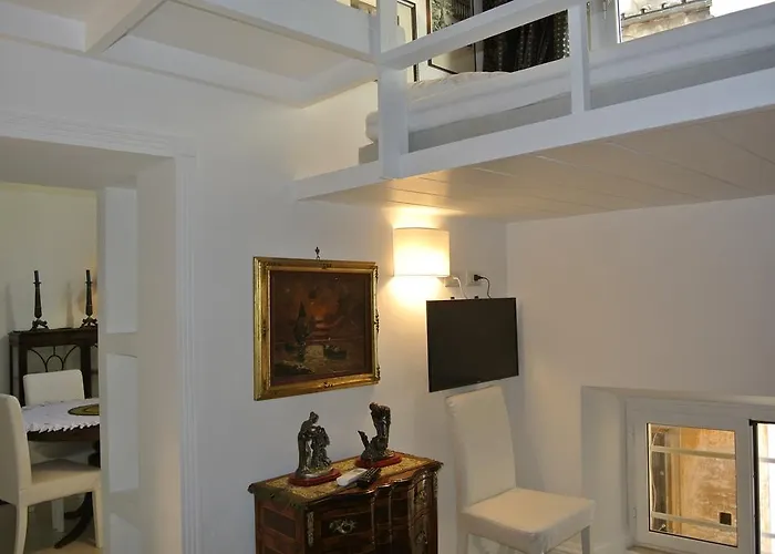 Pantheon Domus Valentino Apartment *