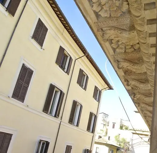 Pantheon Domus Valentino Rom